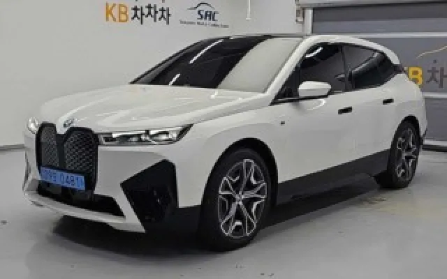 더뉴렉스턴스포츠칸 중고차 iX M60 매물 사진 5 - 2023/11 38,579km