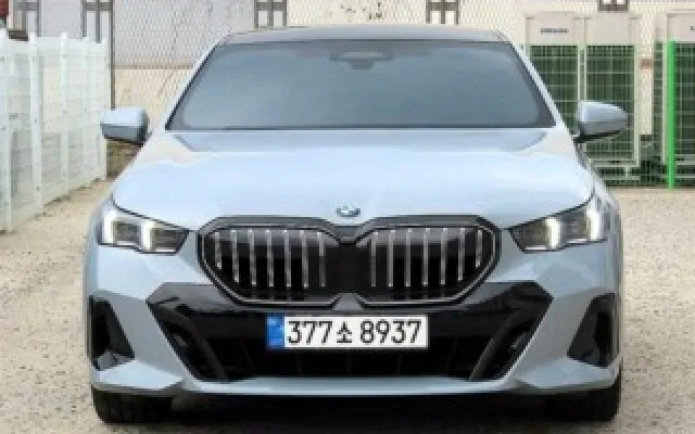 더뉴렉스턴스포츠칸 중고차 5시리즈 (G60) 530i xDrive 매물 사진 1 - 2025/04 16,766km