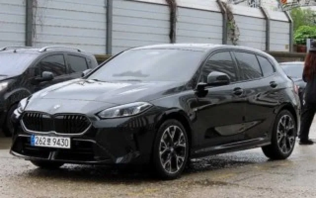 더뉴렉스턴스포츠칸 중고차 1시리즈 (F52) 120 M 스포츠 매물 사진 7 - 2025/11 5,025km