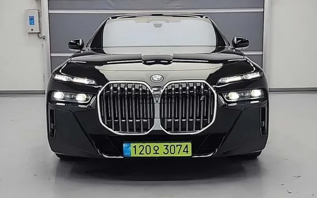 더뉴렉스턴스포츠칸 중고차 BMW i7 xDrive 60 M 스포츠 이그제큐티브 팩 매물 사진 6 - 2024/08 58,688km